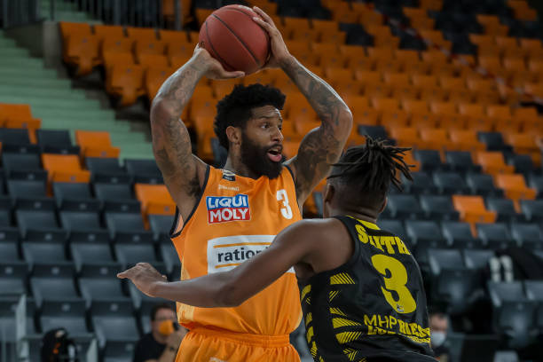 更多的是街 更多的是街