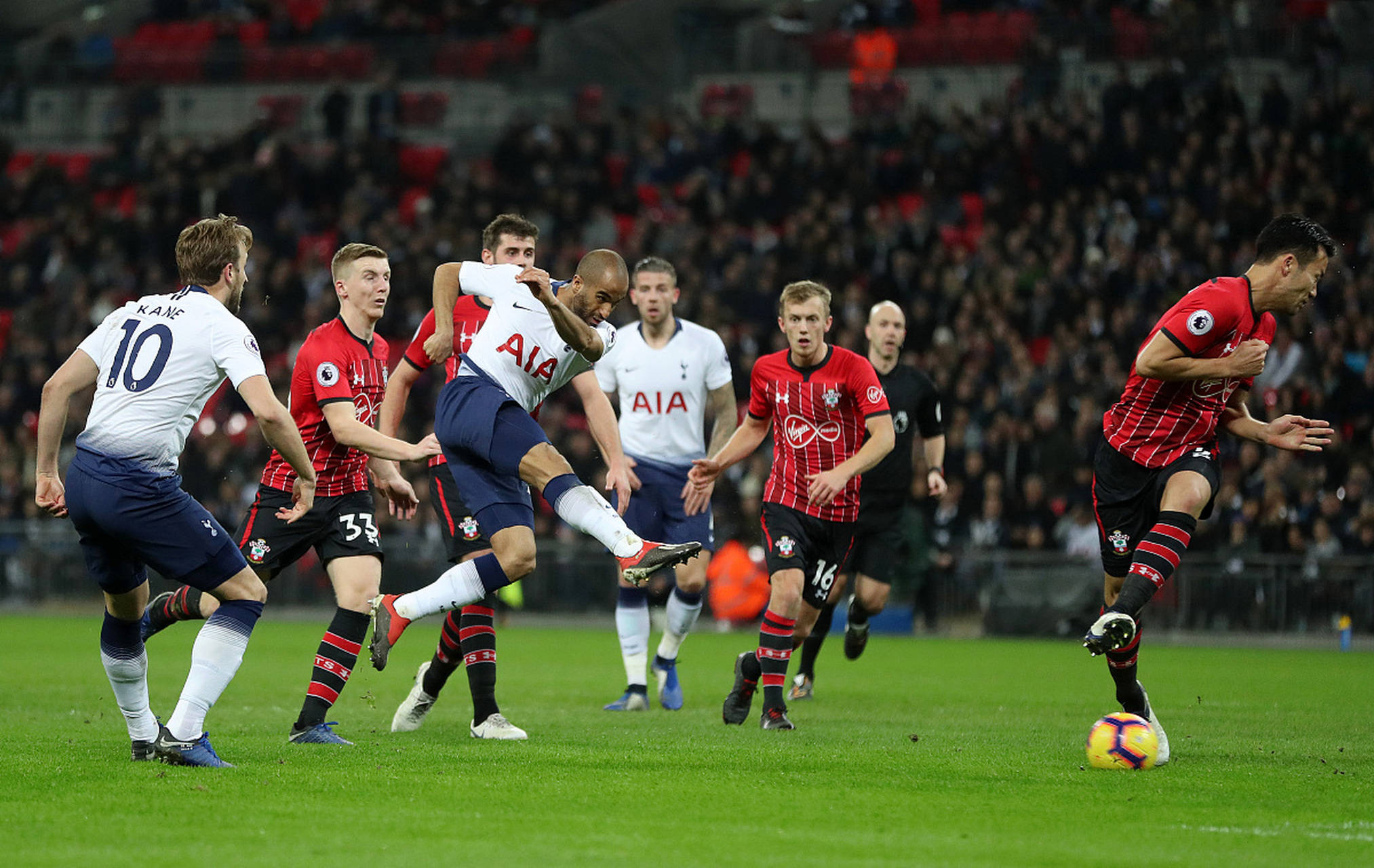 听取对他的 听取对他的